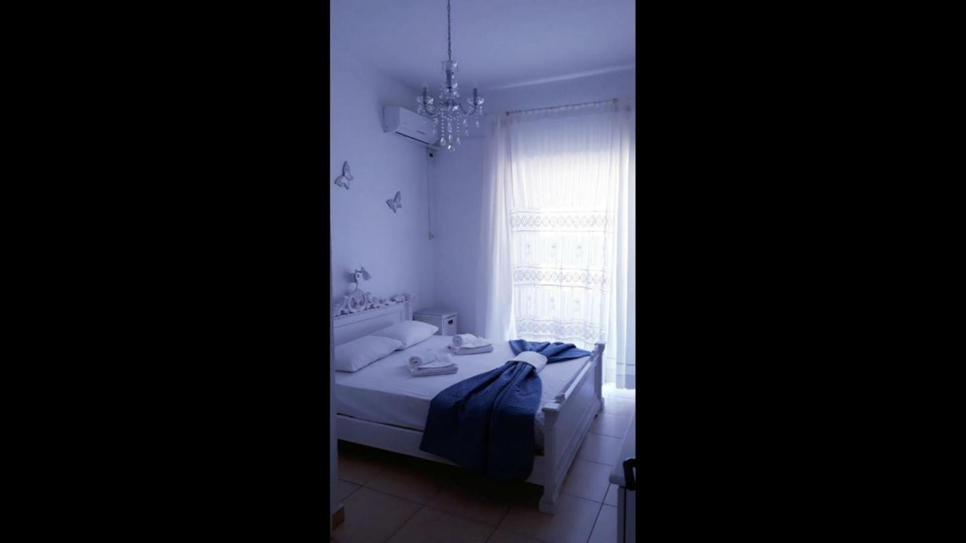 Christos Rooms Palaiochora Habitación foto